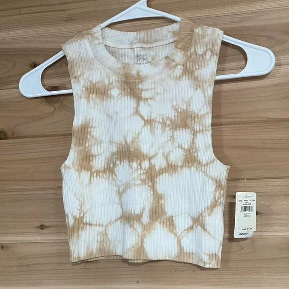 Aerie Top - Picture 3 of 6